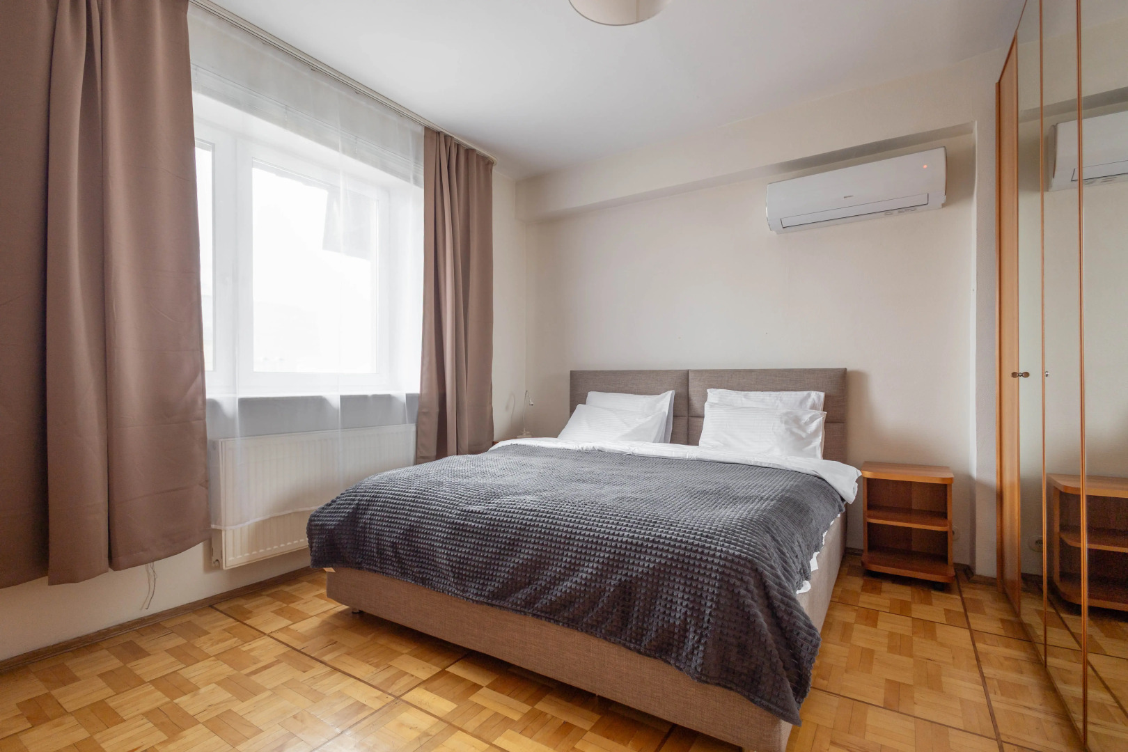 Квартира двухэтажная трешка с мансардой у метро Войковская. Гостемания