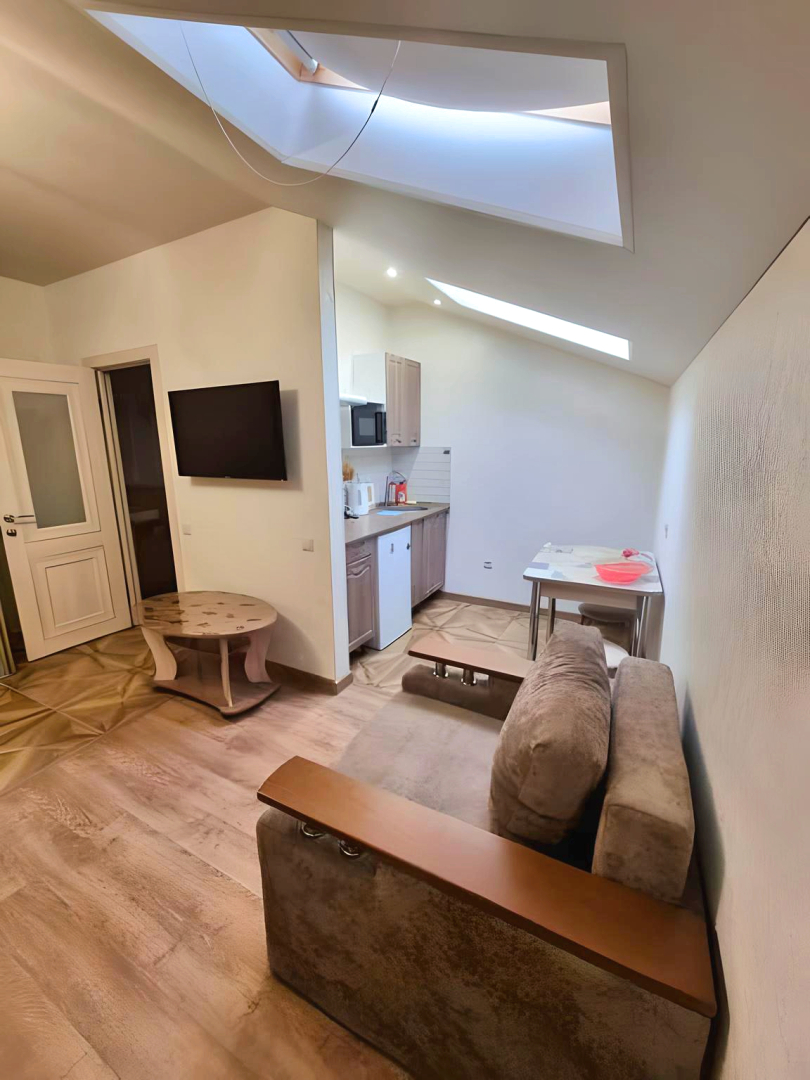 Апартаменты уютная студия на Пионерском проспекте 259И