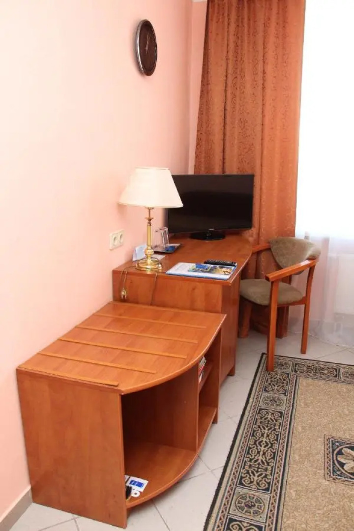 Отель Надеждинский