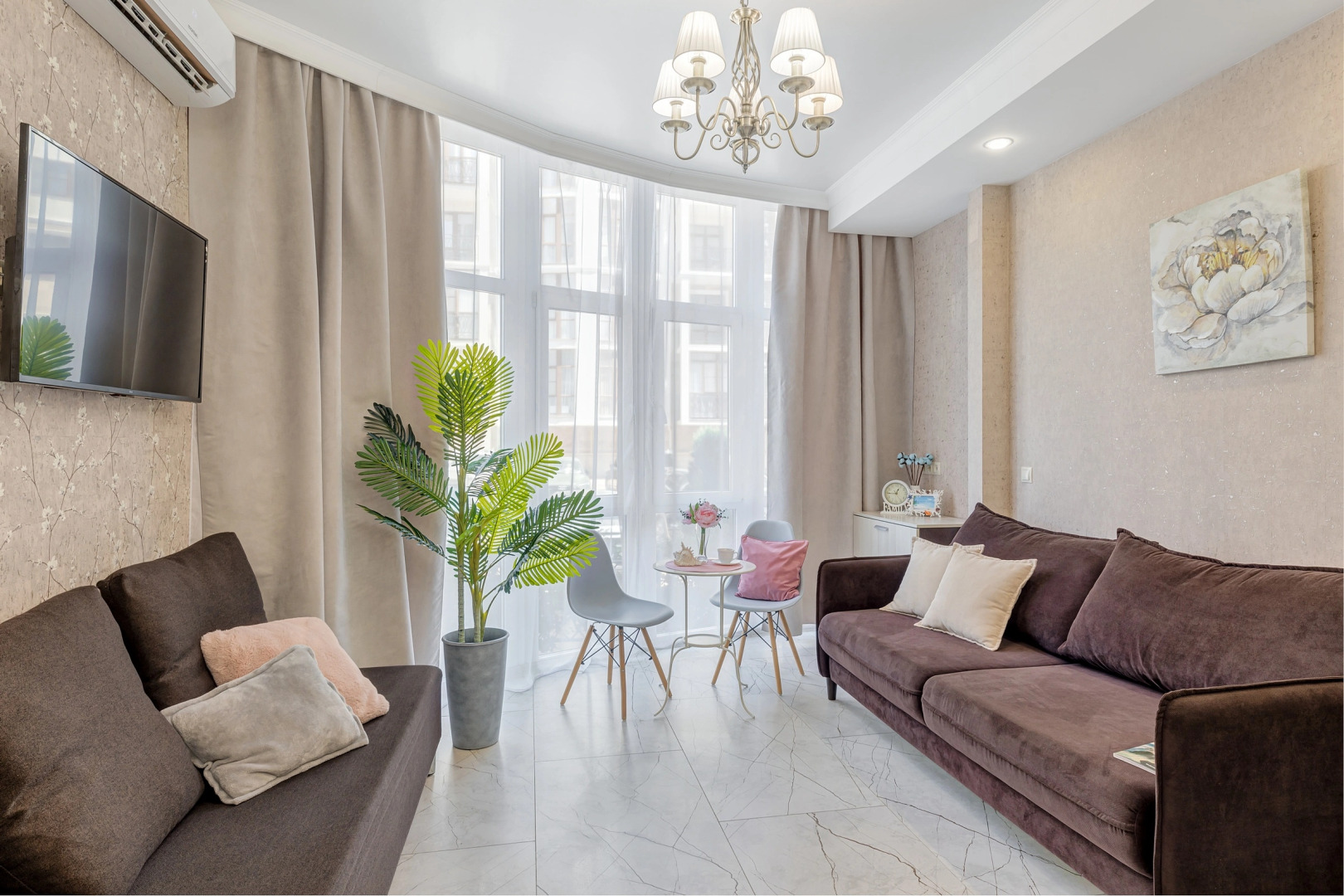 Апартаменты с балконом и видом на горы Sea Breeze & SPA