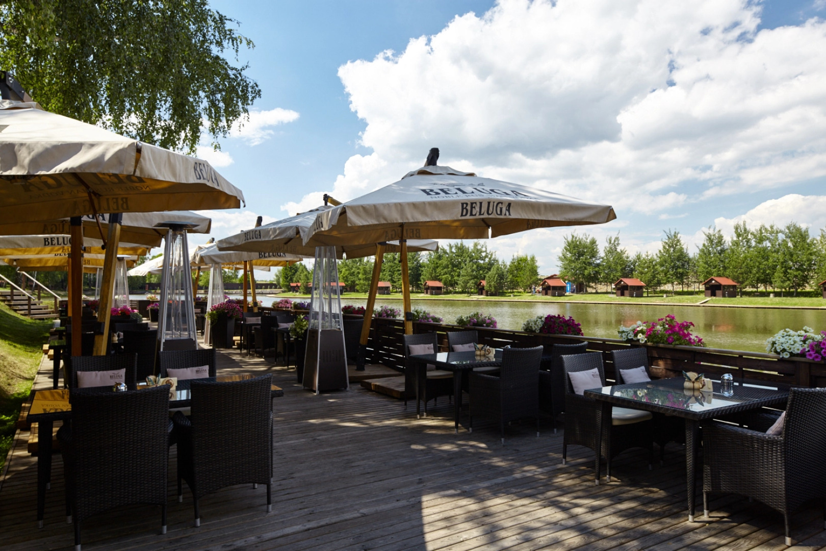 Отель Fish Point Family Resort (Золотой сазан)