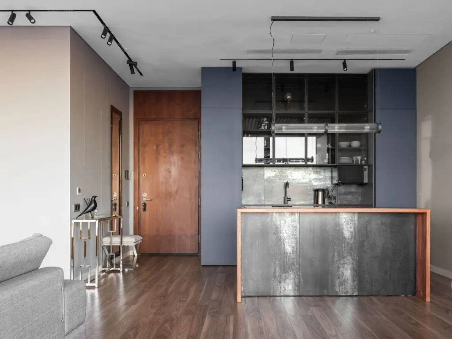 Красивый панорамный апартамент с 2 спальнями