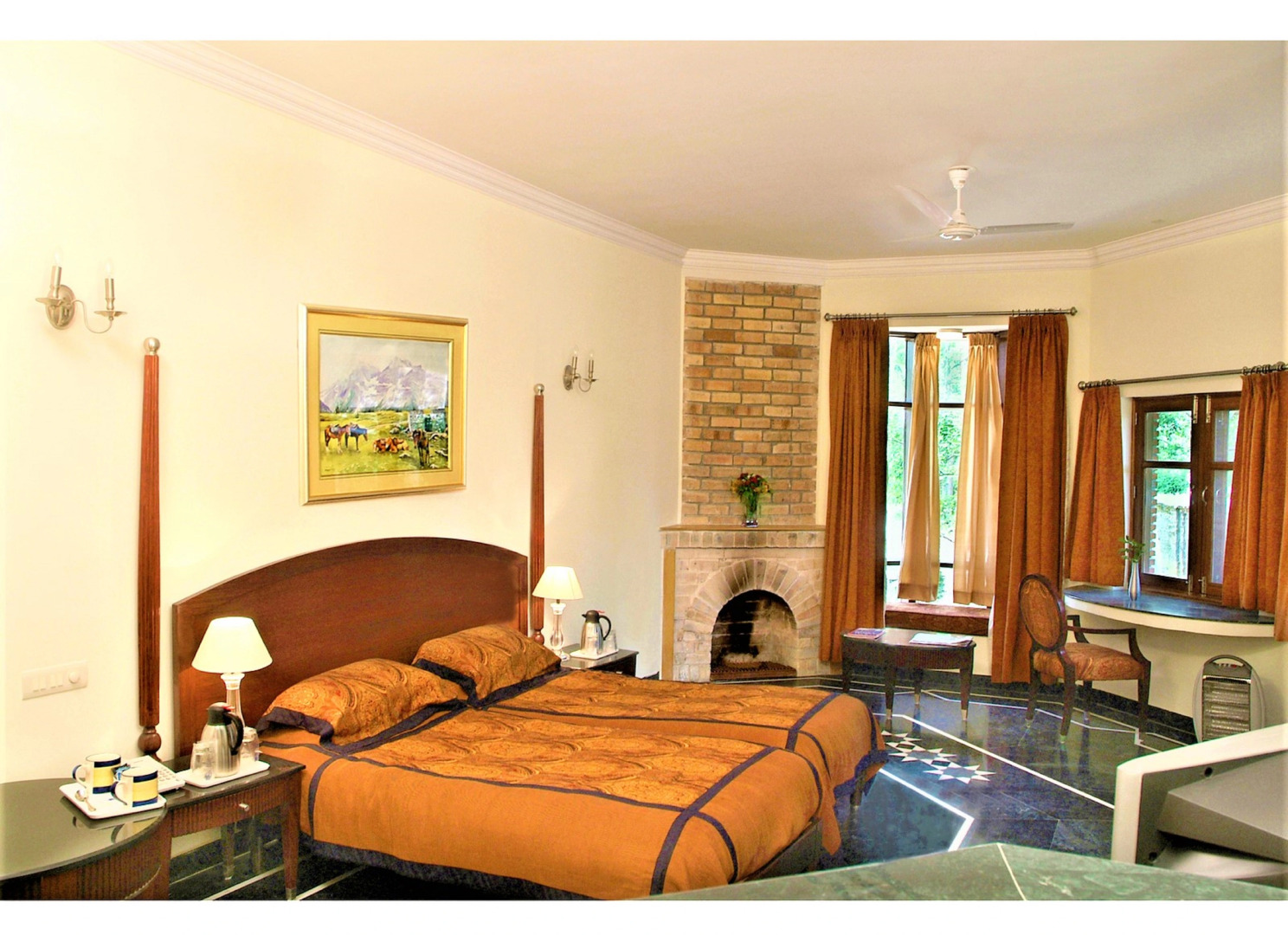 Отель WelcomHeritage Taragarh Palace