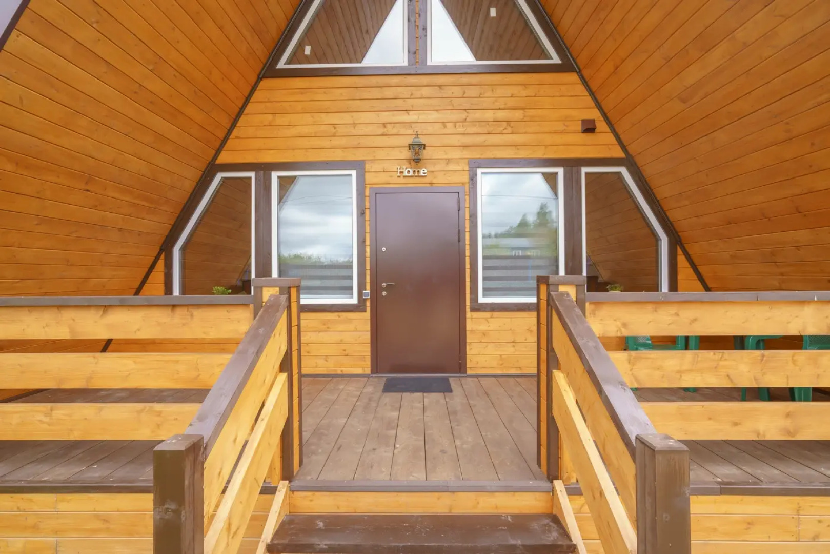 Частный дом Семейный афрейм с баней и бассейном у реки