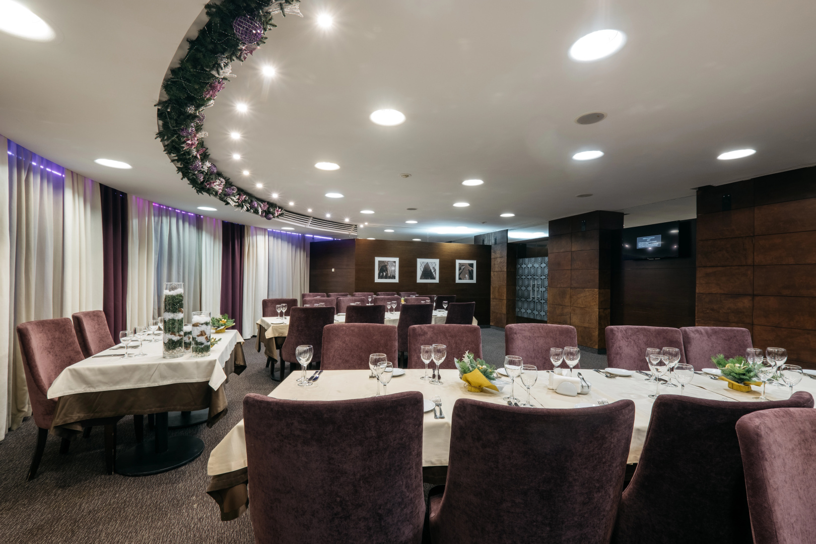 Отель Гранд Авеню by USTA Hotels