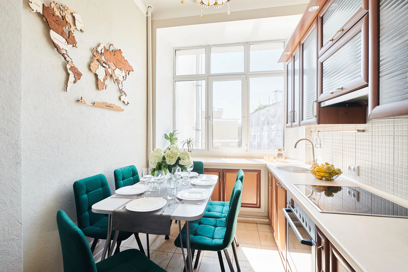 Квартира GM Apartments Стильная Трехкомнатная в Доме на Набережной