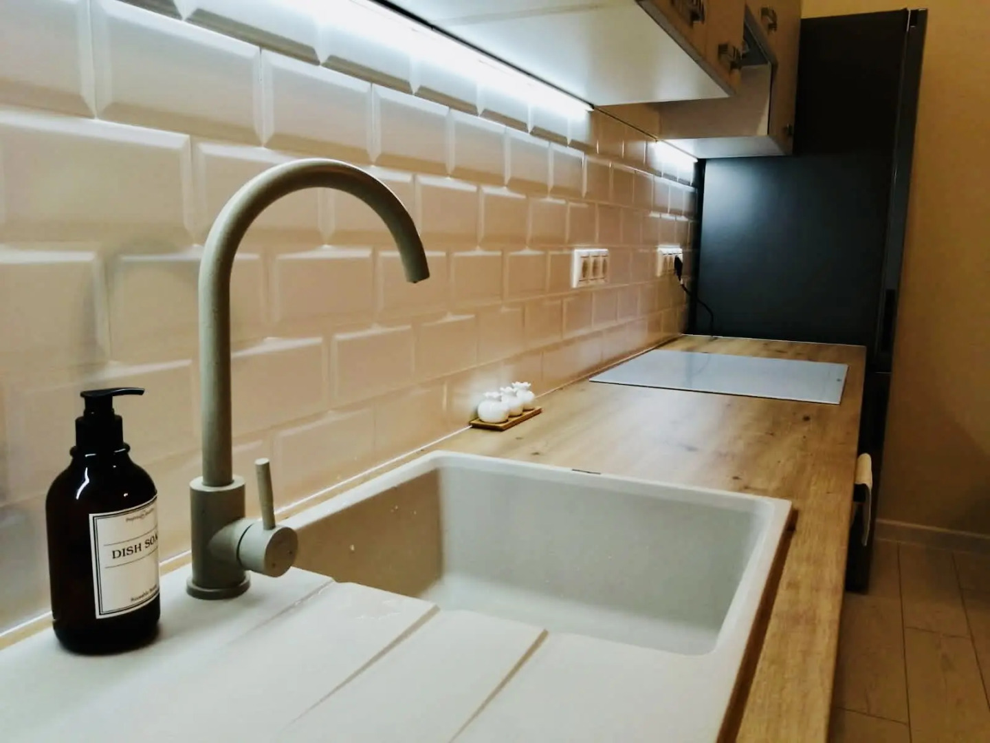 Апартаменты Unique Apart Мохито в старом центре у Драмтеатра и управления Росгвардии на Весенней 10