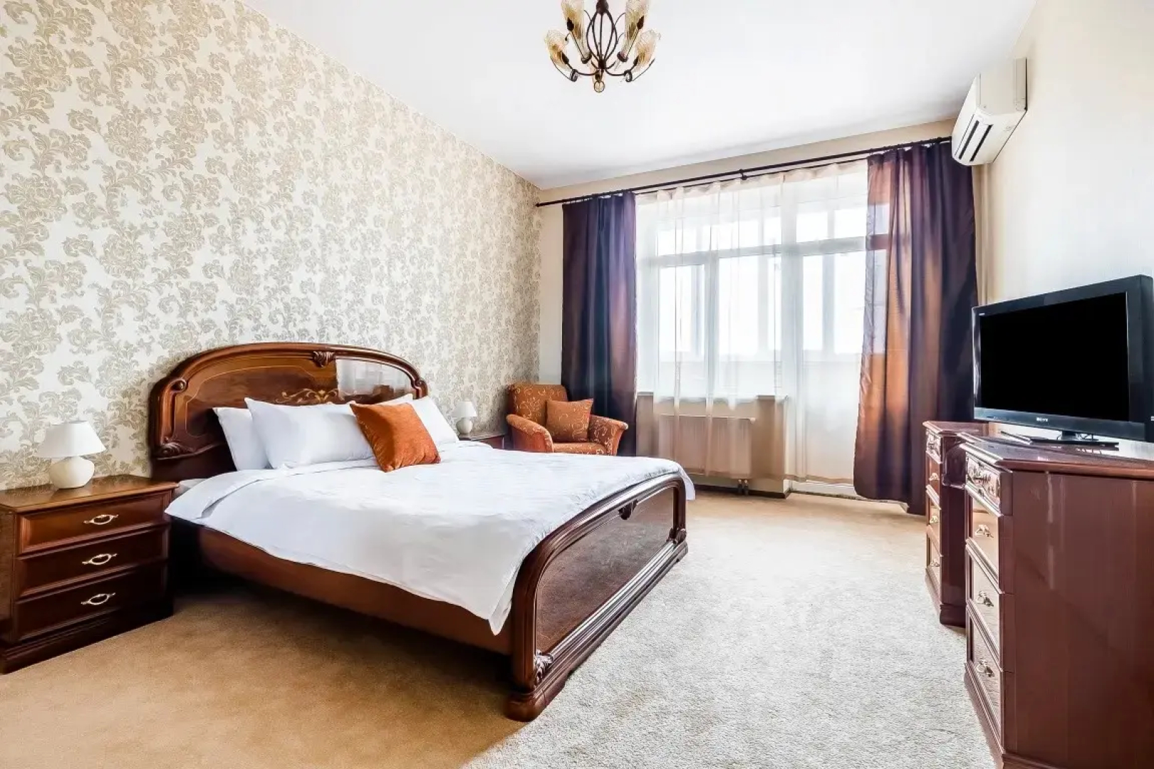 Апартаменты Большой Площади в Центре| До 8 гостей | Панорамный Вид на Город |