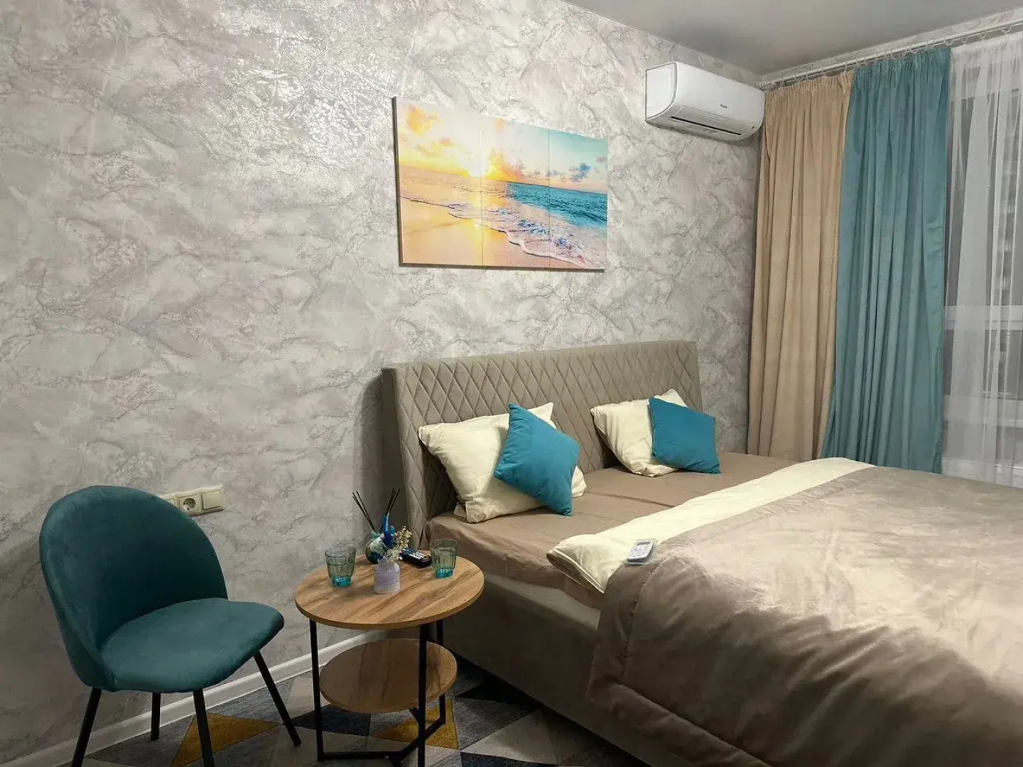 Апартаменты двухкомнатные на проспекте Куприна 30к9