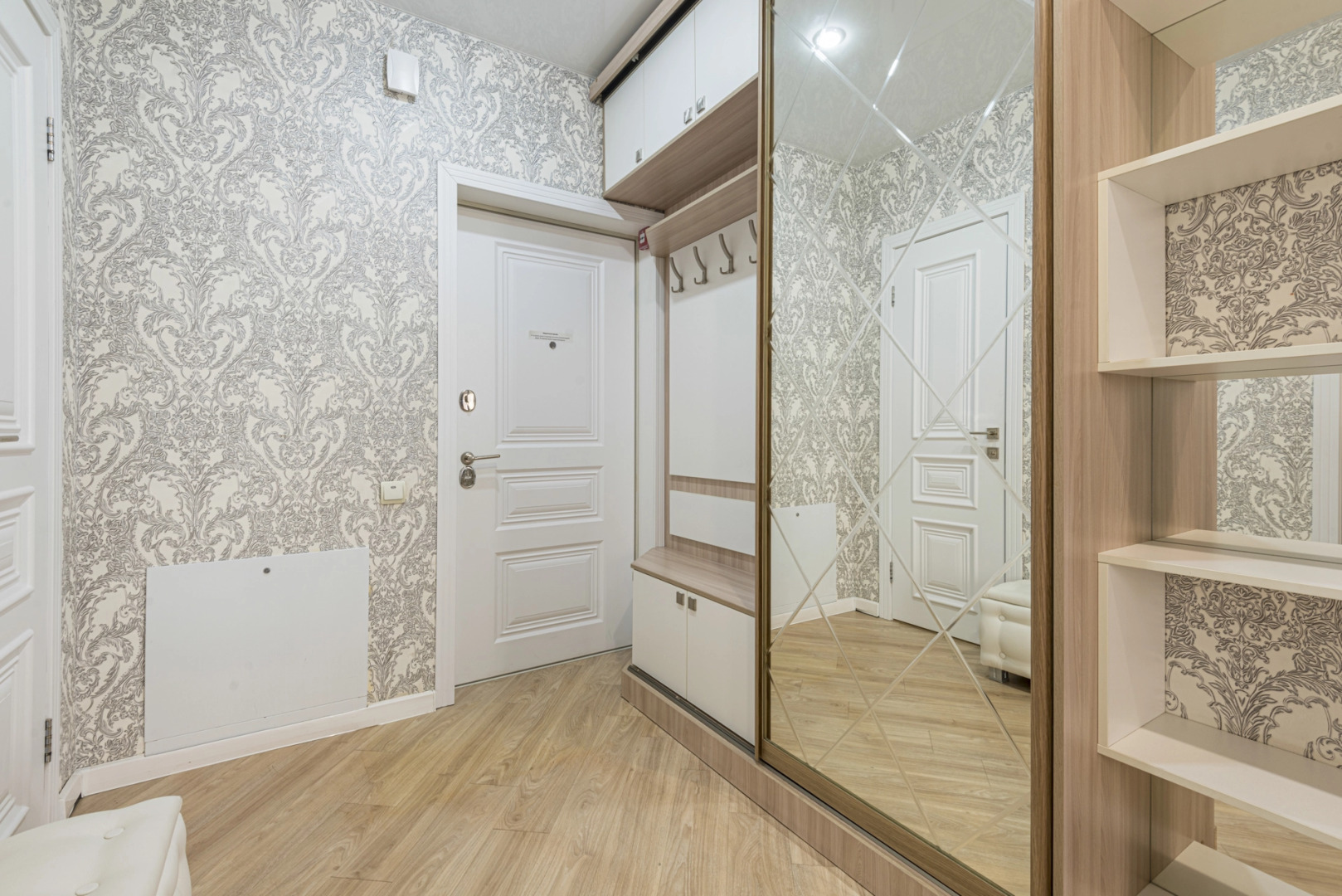 Квартира 3-к с панорамными окнами на залив от RentAp, 6 сп.мест