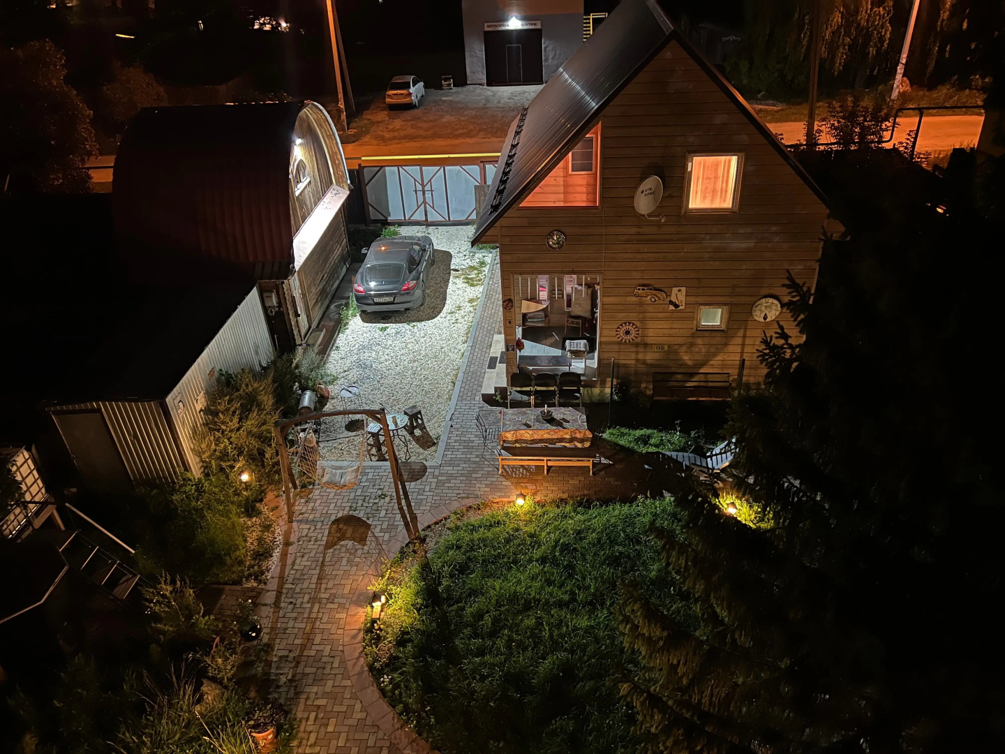 Частный дом Праздничный Коттедж в Центре Города