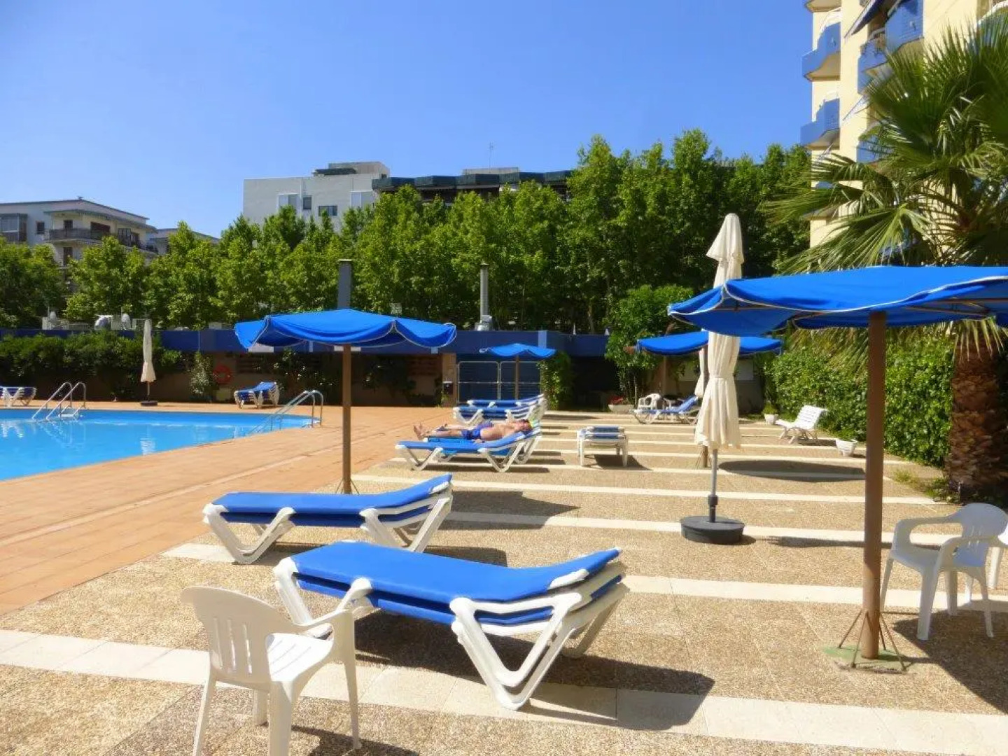 Апартаменты Alboran Family Plus Salou - Rentalmar