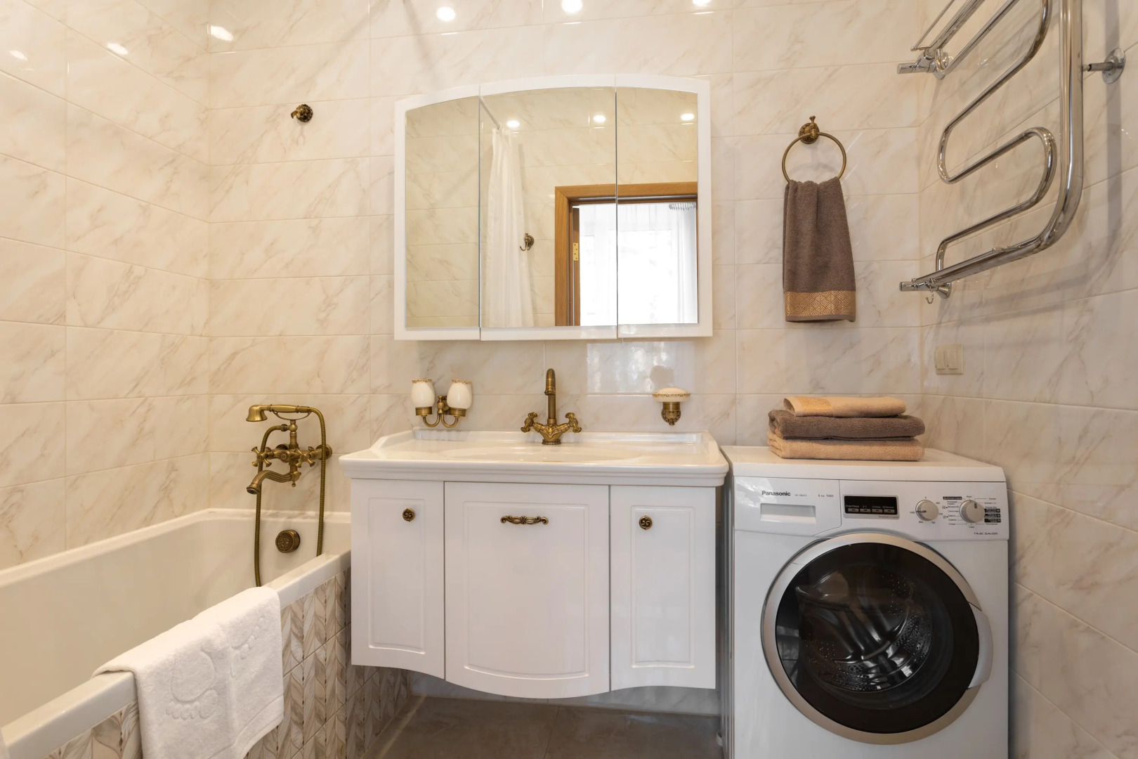 Квартира Prudius Apart в центре Кронштадта с видом на Морской Собор