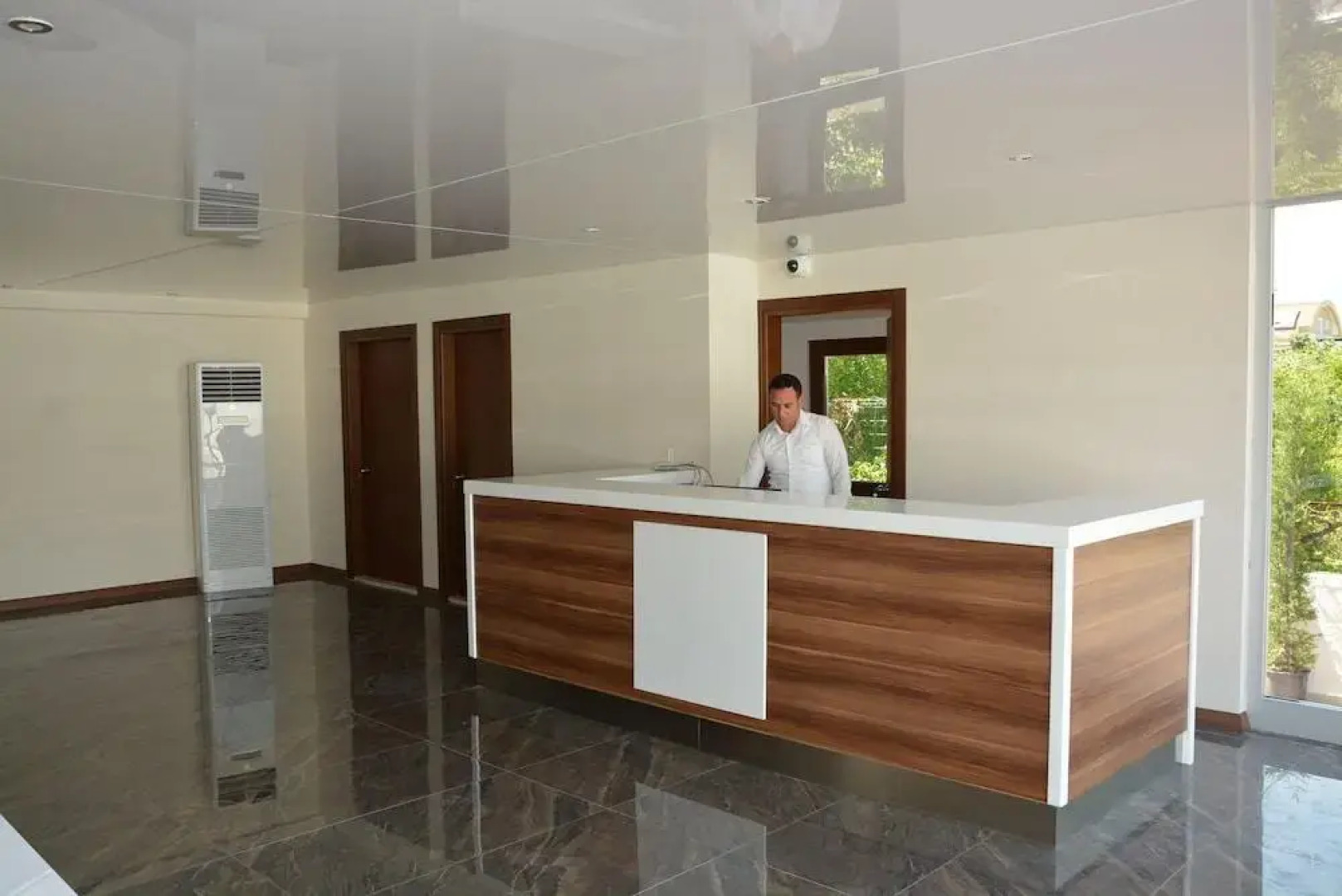 Отель Emily Rose