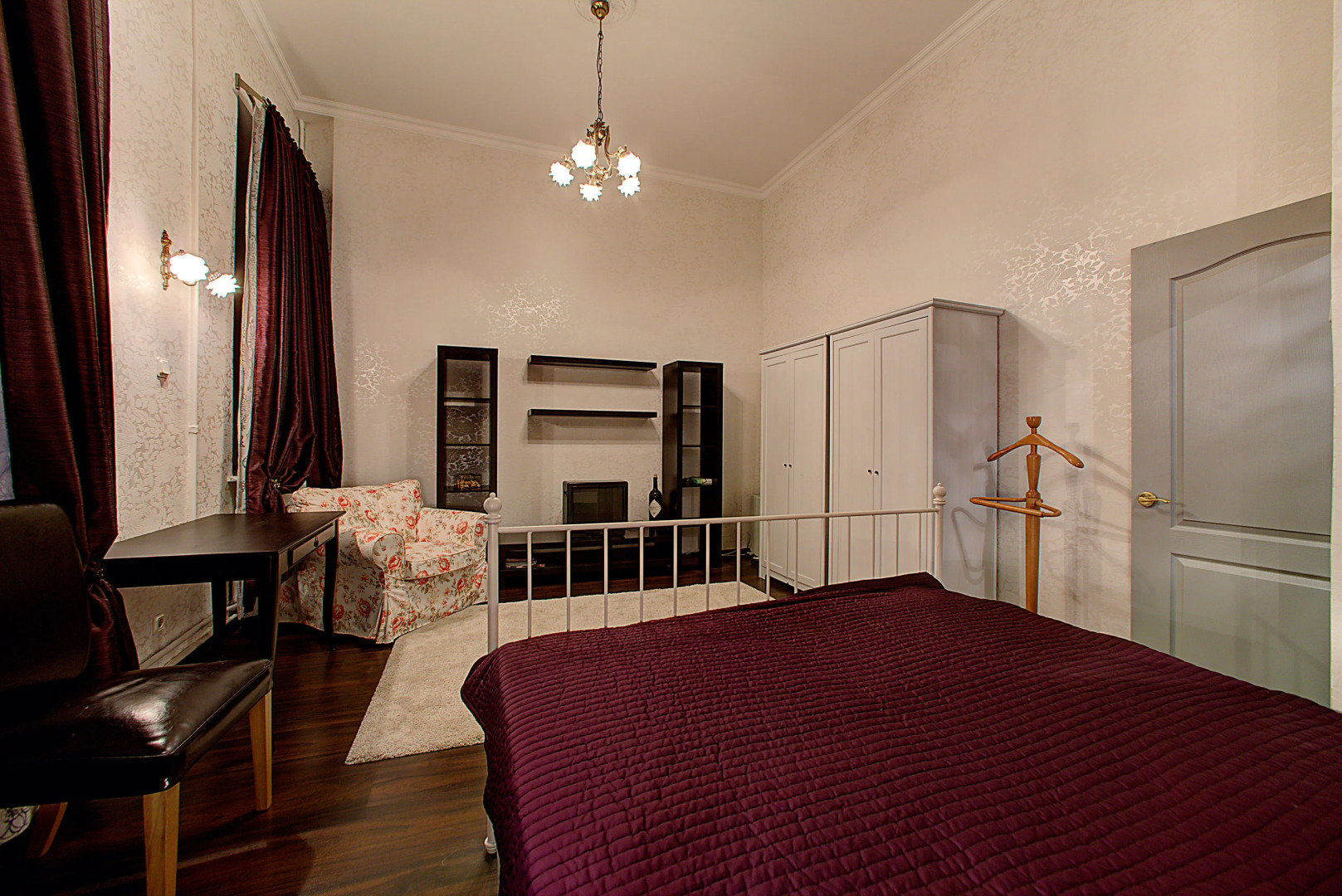 Квартира Лонго Большая Конюшенная 4