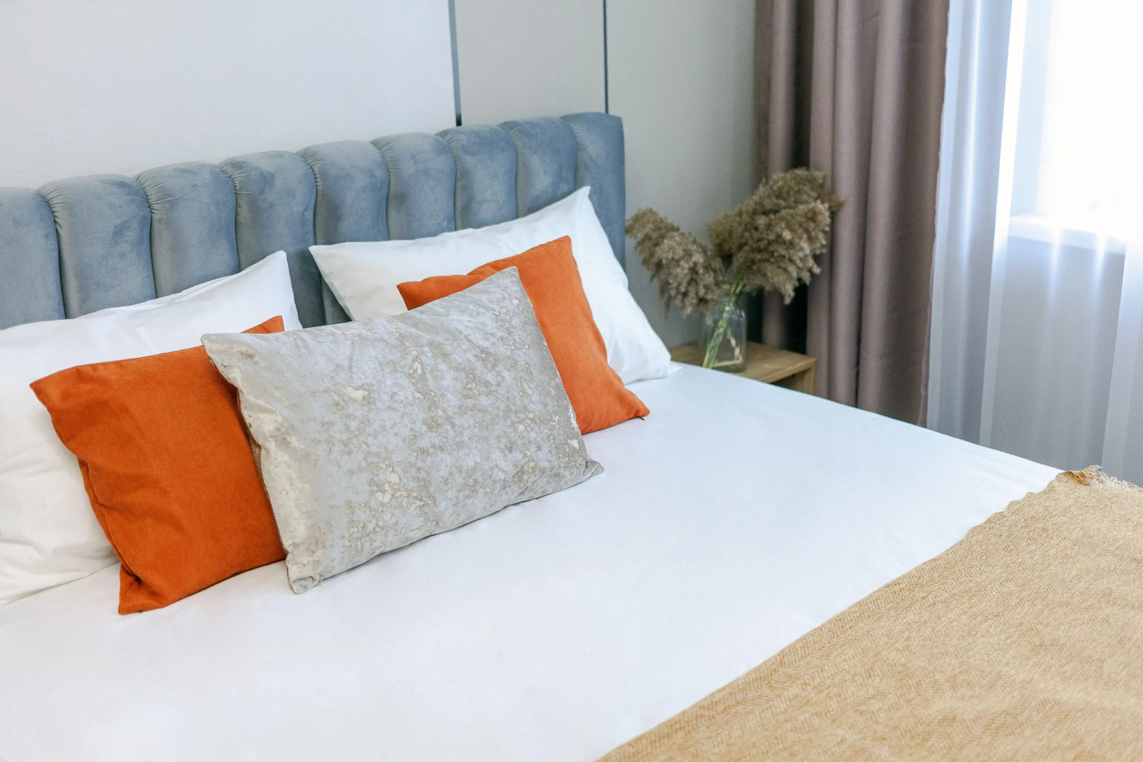 Апартаменты RentPlaza премиум в центре на Луначарского