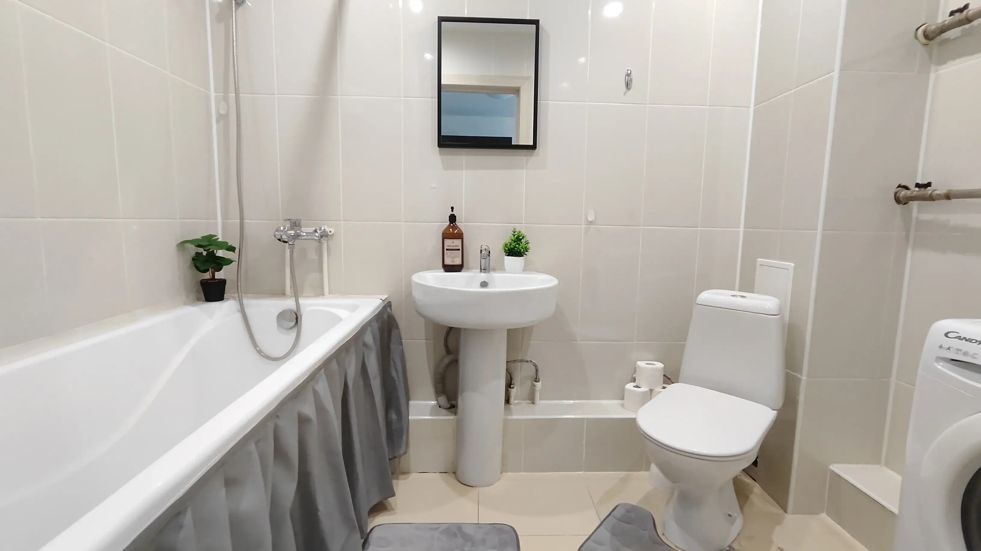 Апартаменты Panda Home возле ТЦ Остров и ТЦ Кристалл