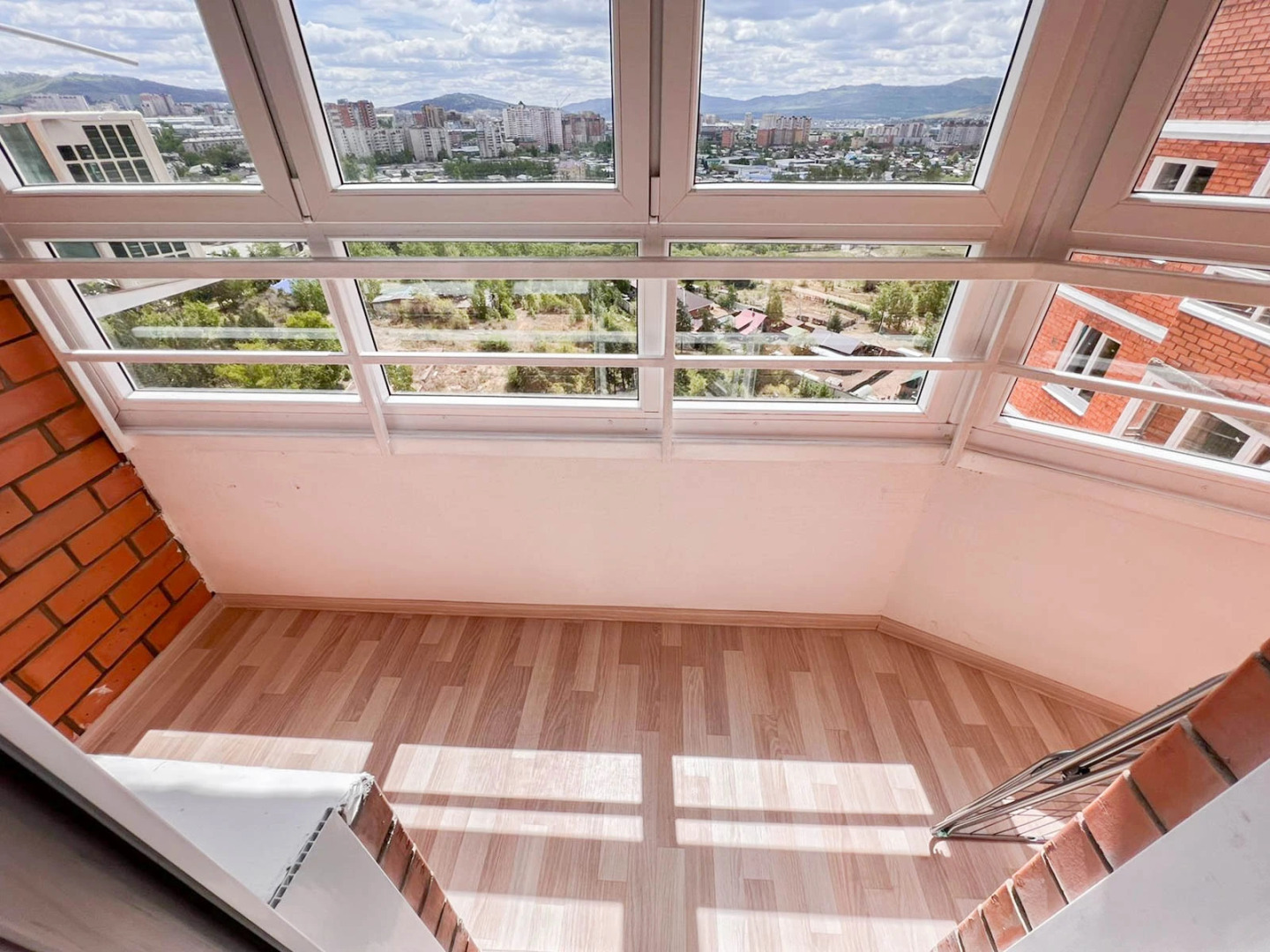 Квартира на  Ивана Артеменко 7