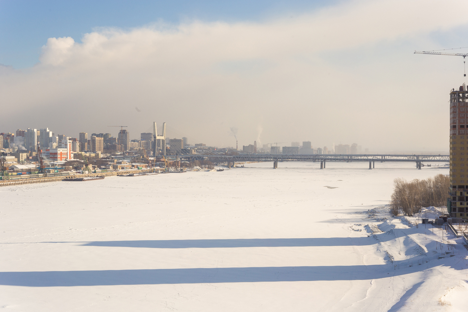 Квартира SleepNSK Просторная двухкомнатная около Аквапарка