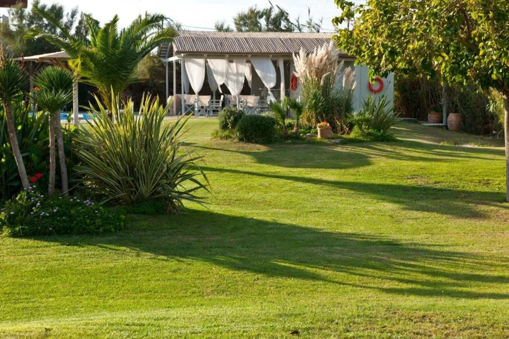 Ammos Naxos Hotel
