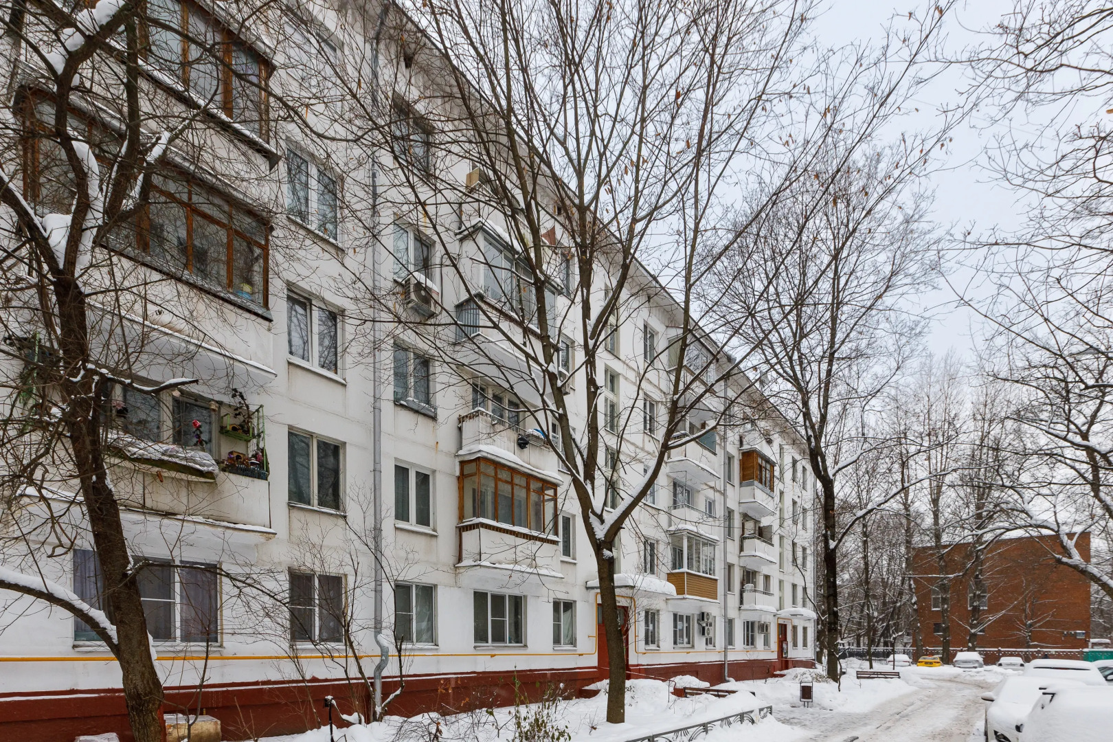 Трехкомнатная квартира рядом НМИЦ имени Рыжих