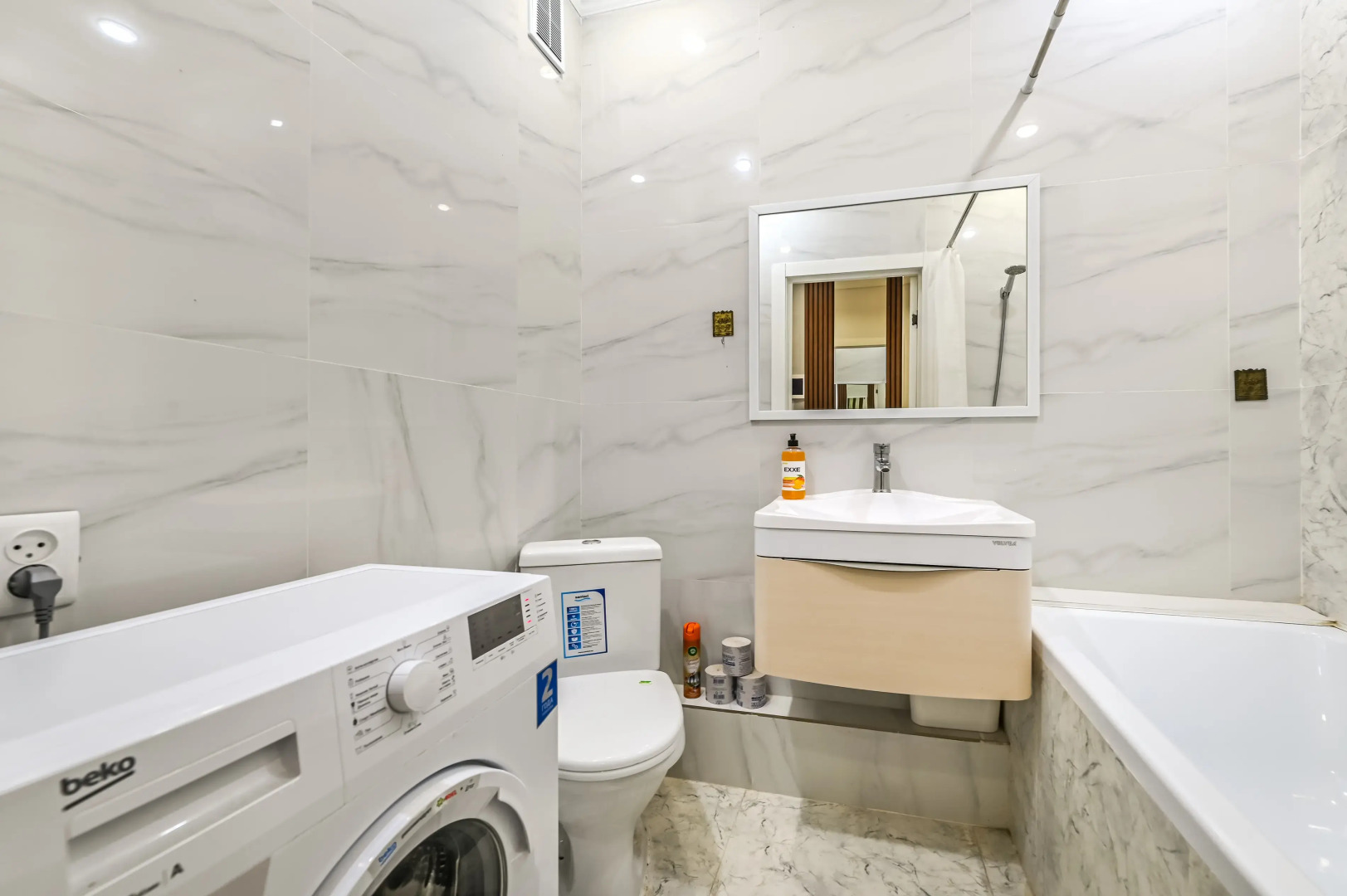 Апартаменты Однокомнатная возле Триумфальной Арки Мангилик Ел