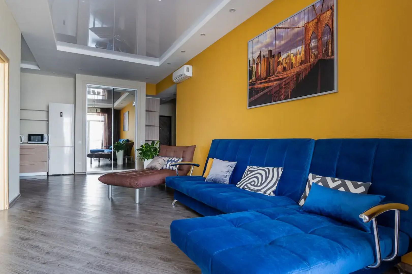 Апартаменты Apart VL на набережной с видом на море