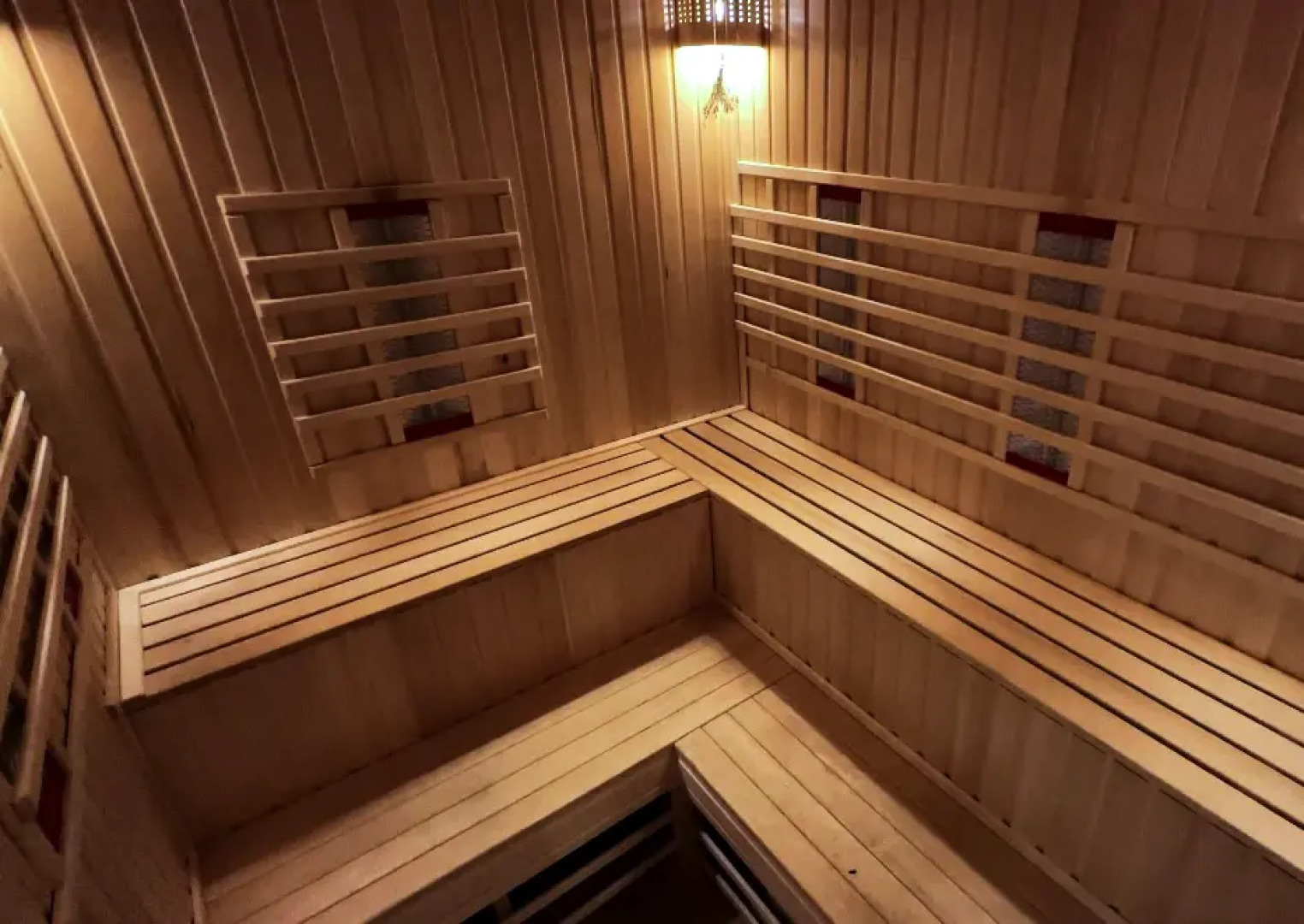 Курортный отель Ателика Сокол