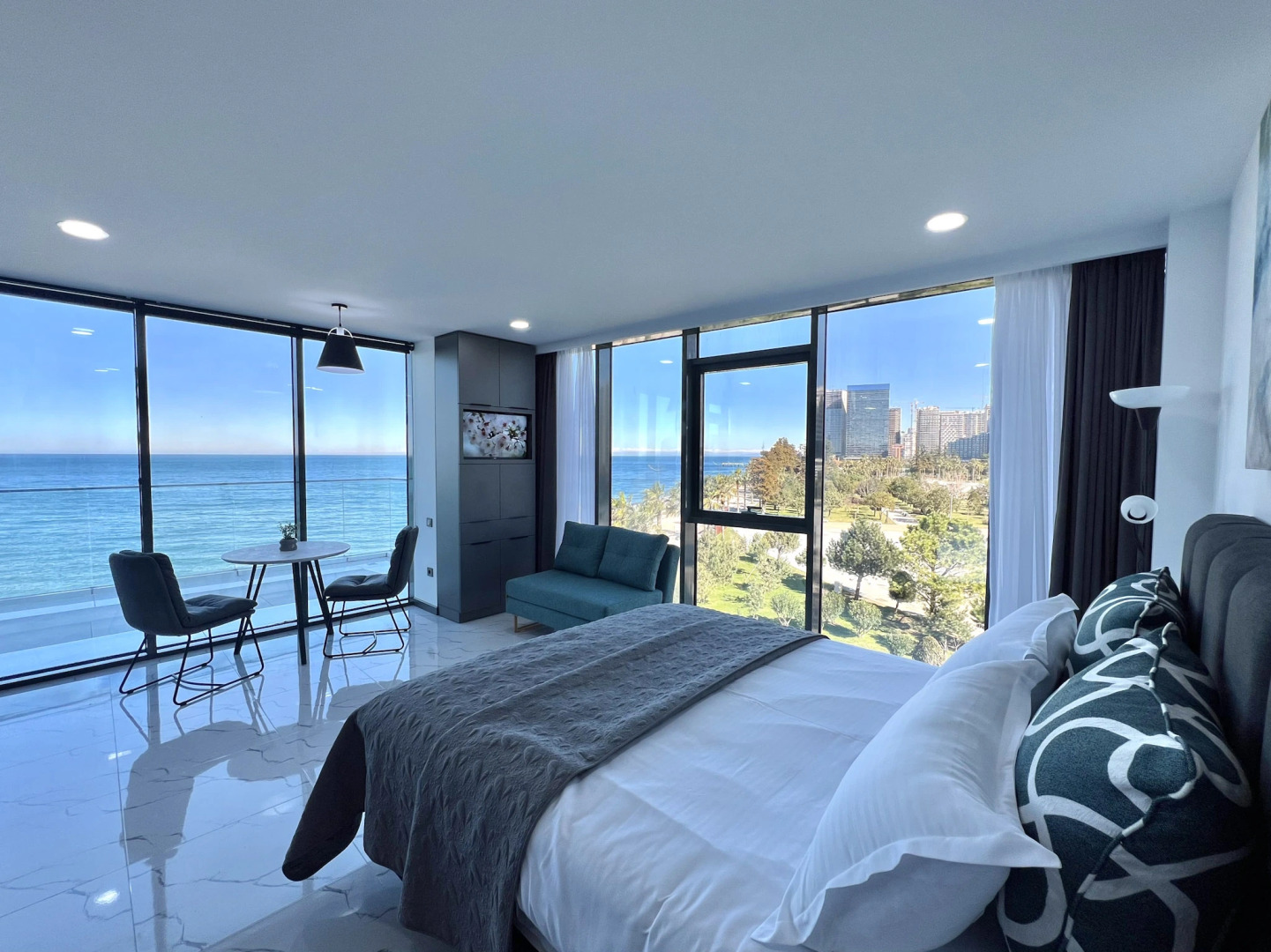 Апартаменты на берегу моря, Batumi View