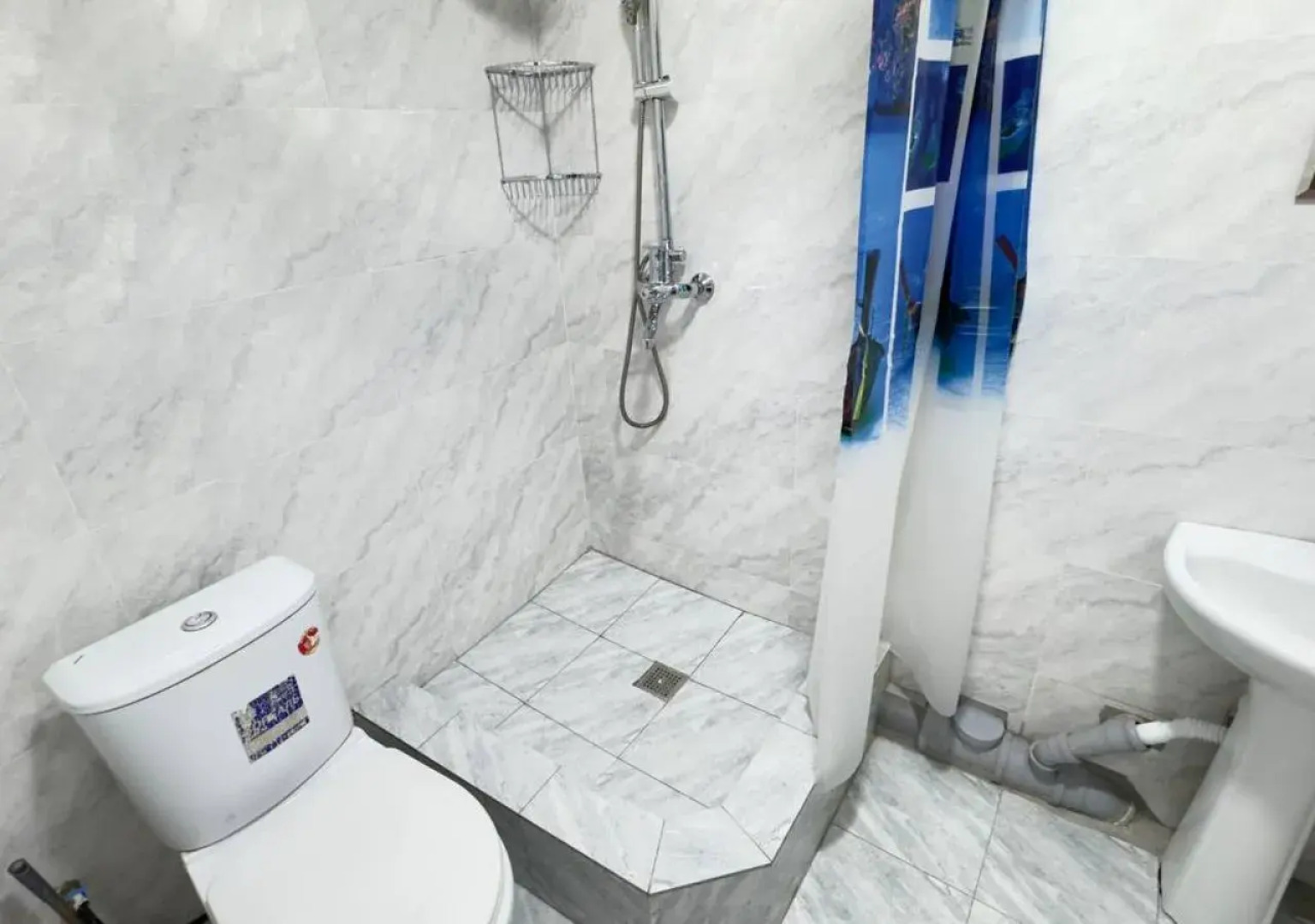 Хостел Parvona