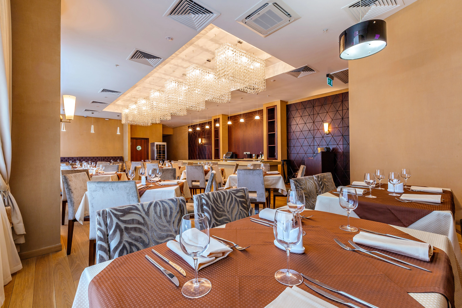 Отель Райкин Плаза