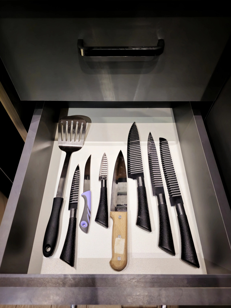 Апартаменты Newly Renovated Condo, Steps to Republic Square