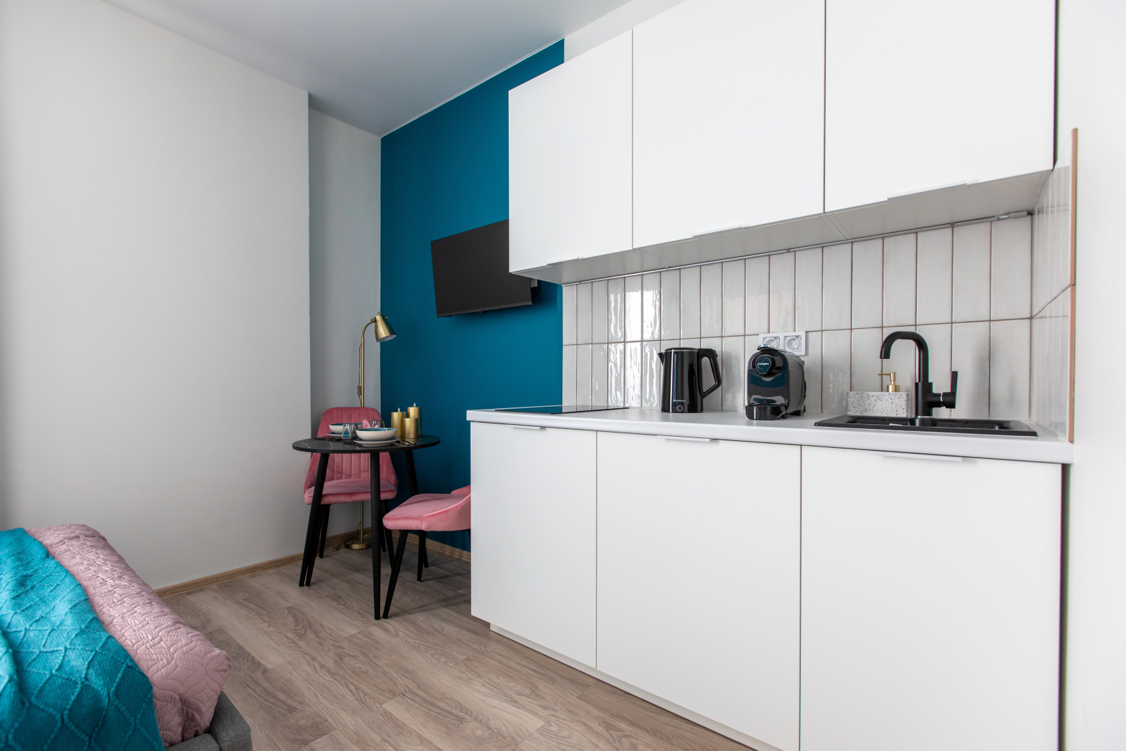 Квартира Voda на Боровой Satin home