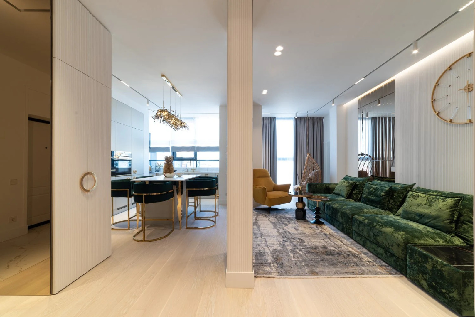 НаМореApartment's Квартира Роскошная с видом на Нижнее Озеро