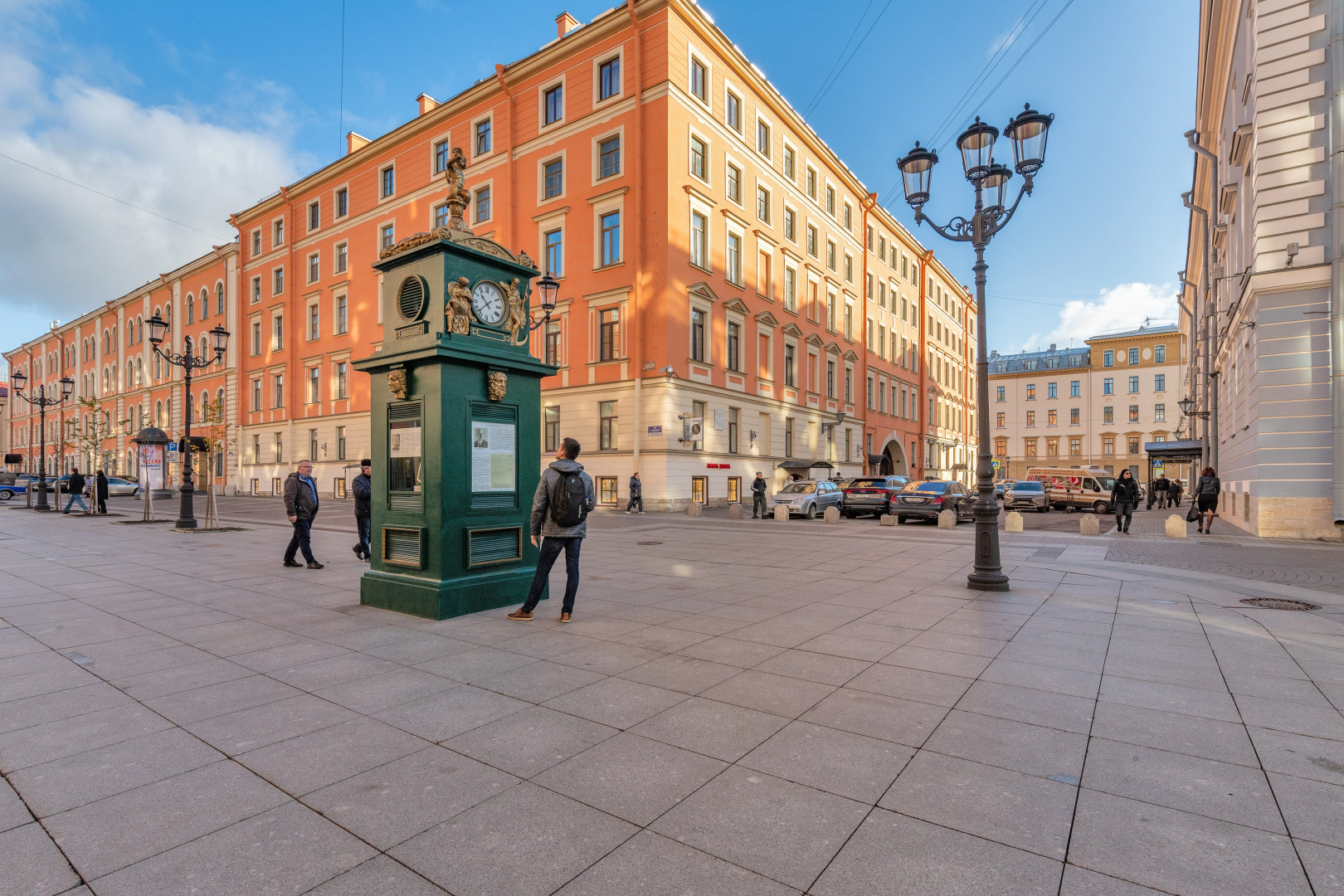 Апартаменты У Храма Спаса на Крови