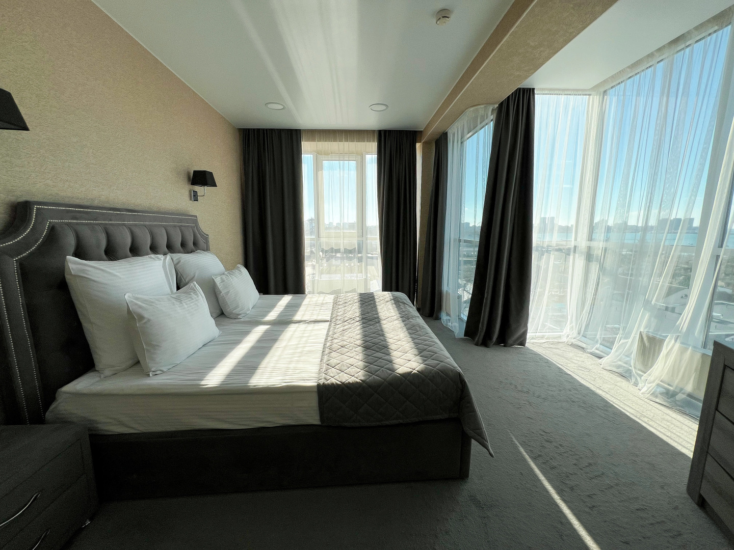 Отель Grand Sapphire