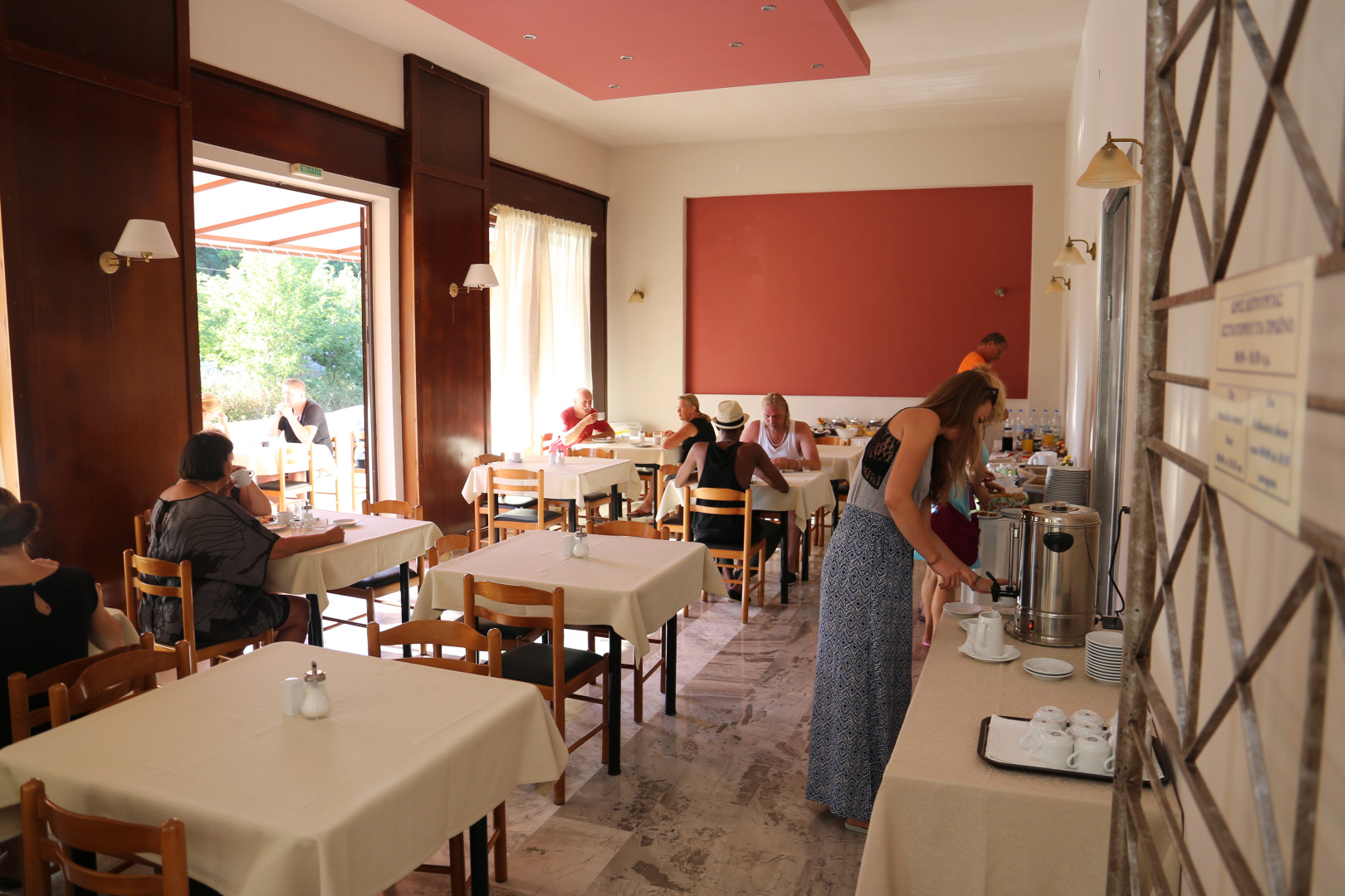 Отель Sunshine Inn