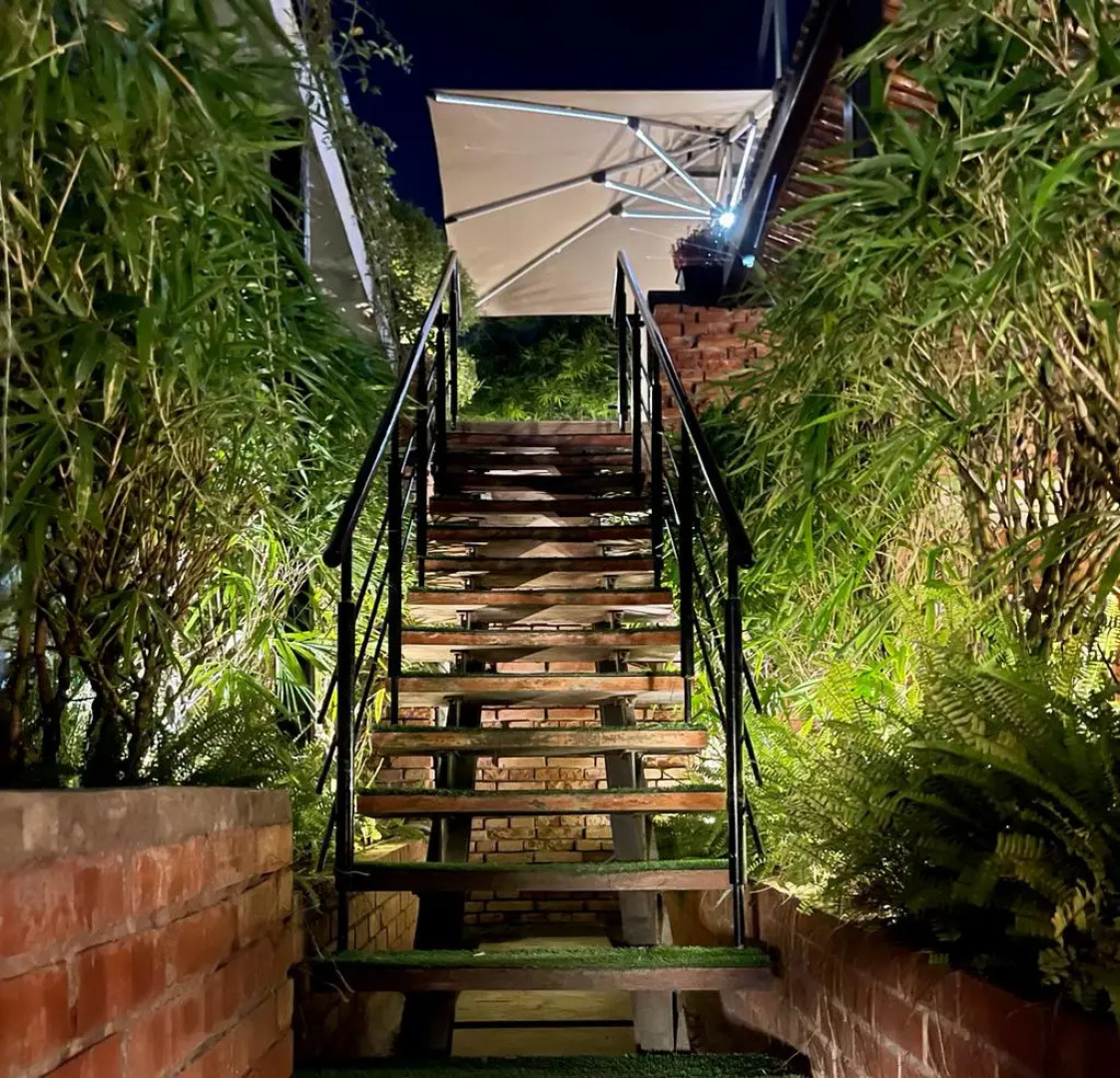 Отель Empyrean Dhaka City Centre