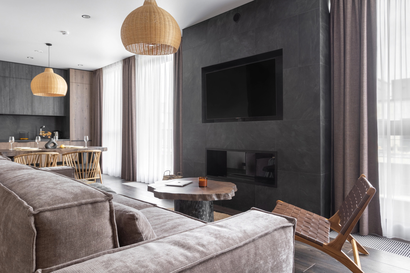 Отель Leon Estate