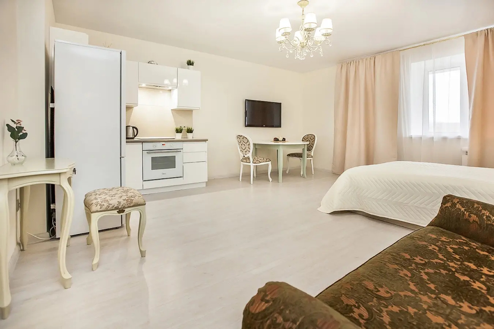 Квартира Белая