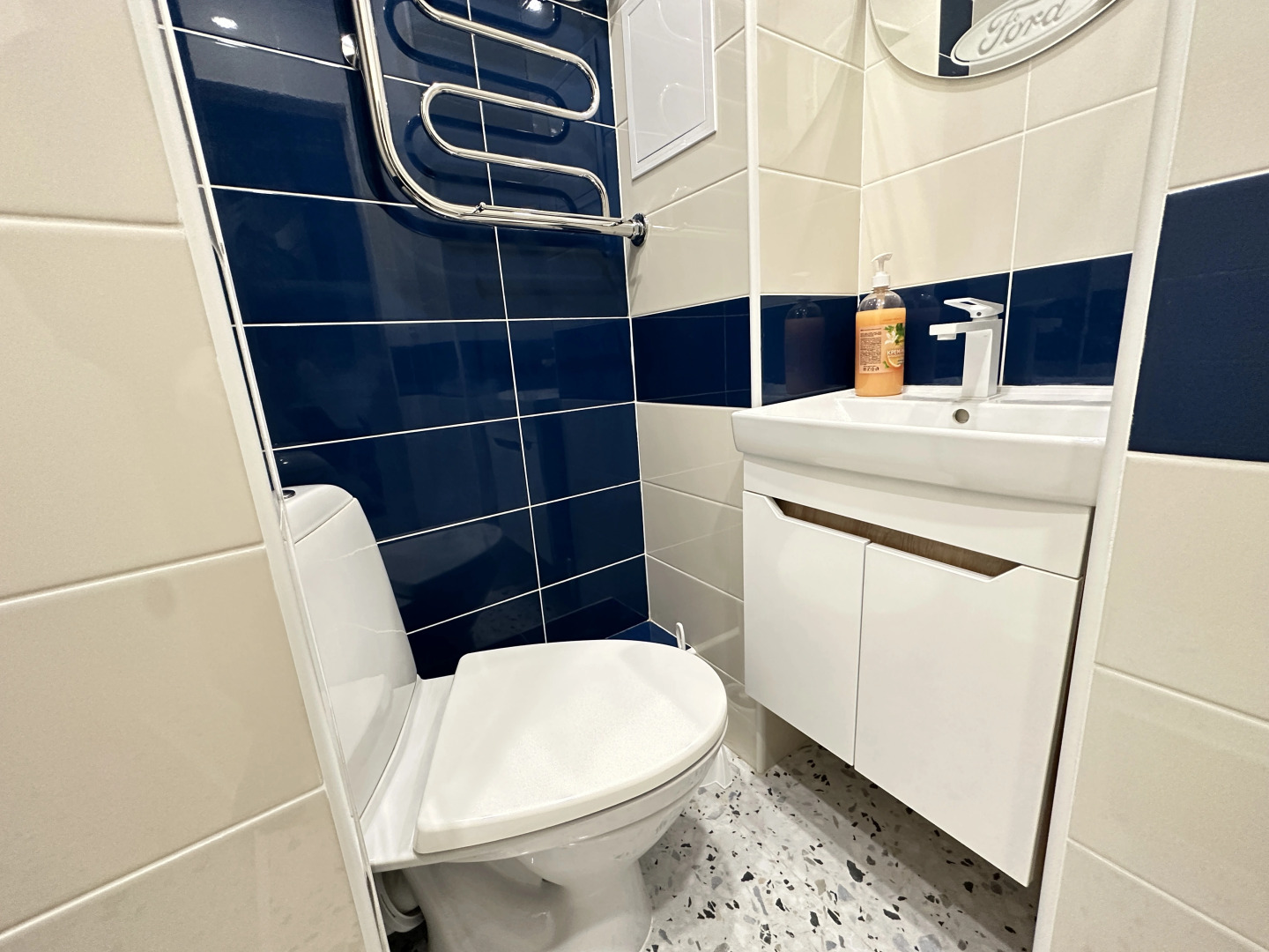 Апартаменты ФОРД против ФЕРРАРИ