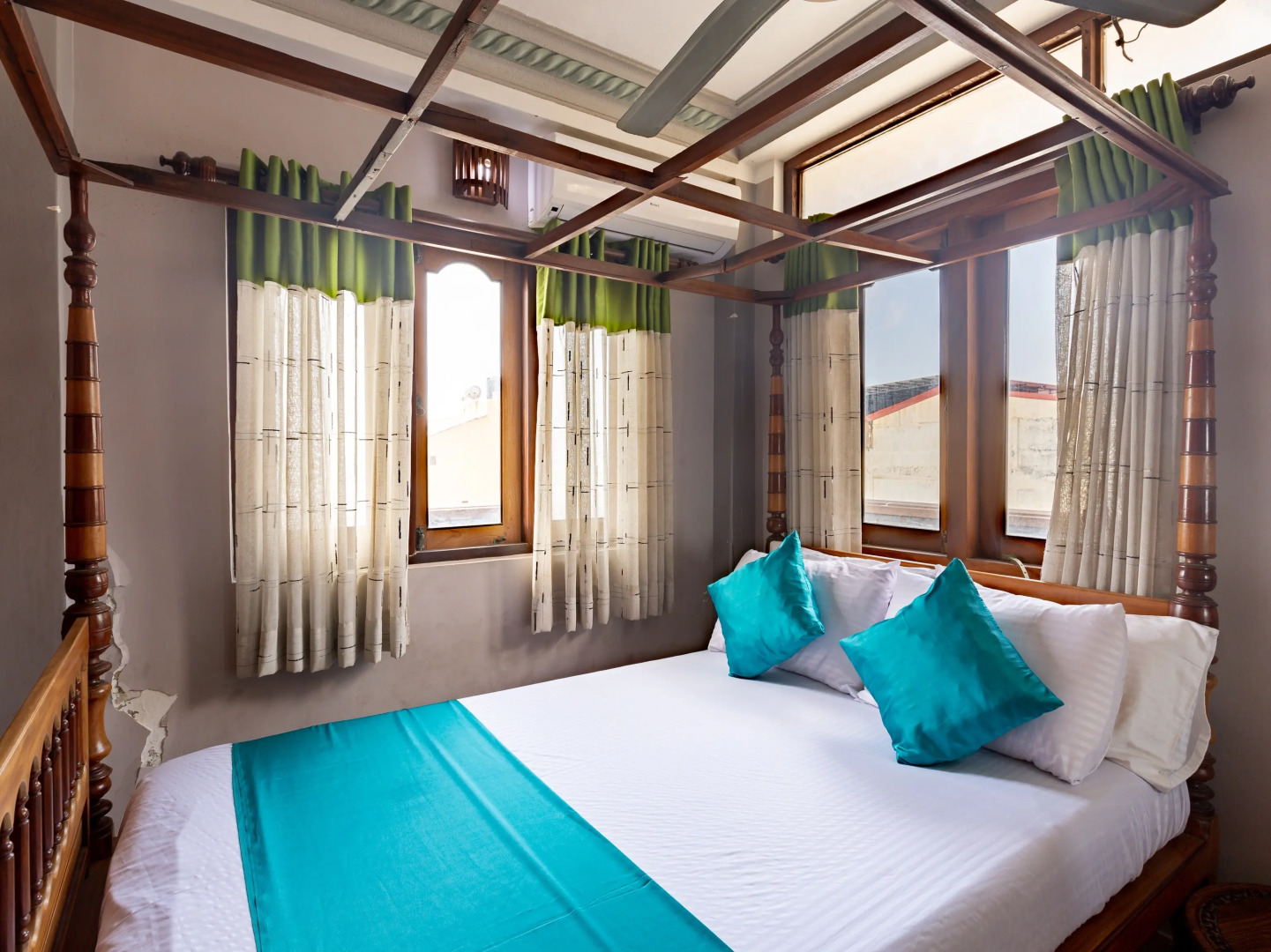 Апарт-Отель Yoho Ocean Studios