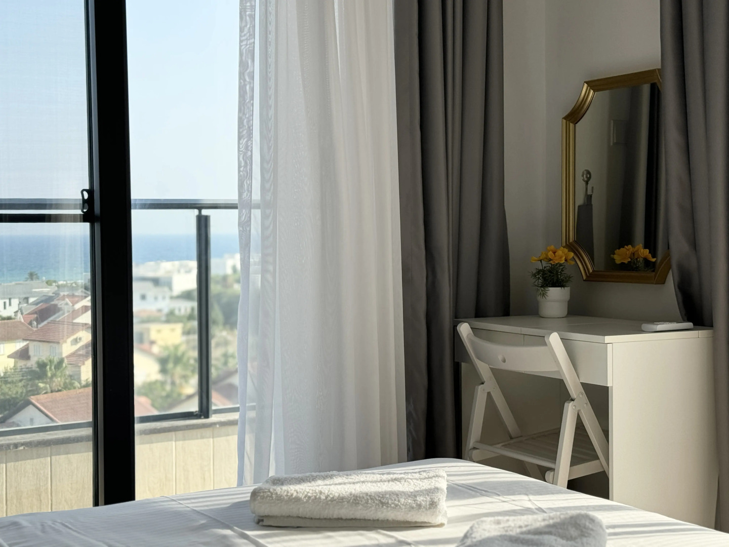 Апартаменты Комфортабельные апартаменты с видом на море