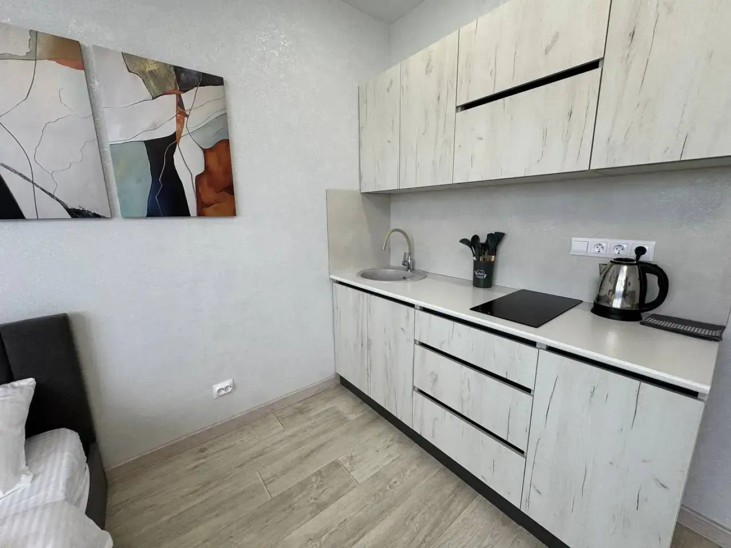 Квартира студия 30 м2 на 9 этаже 16 этажного дома