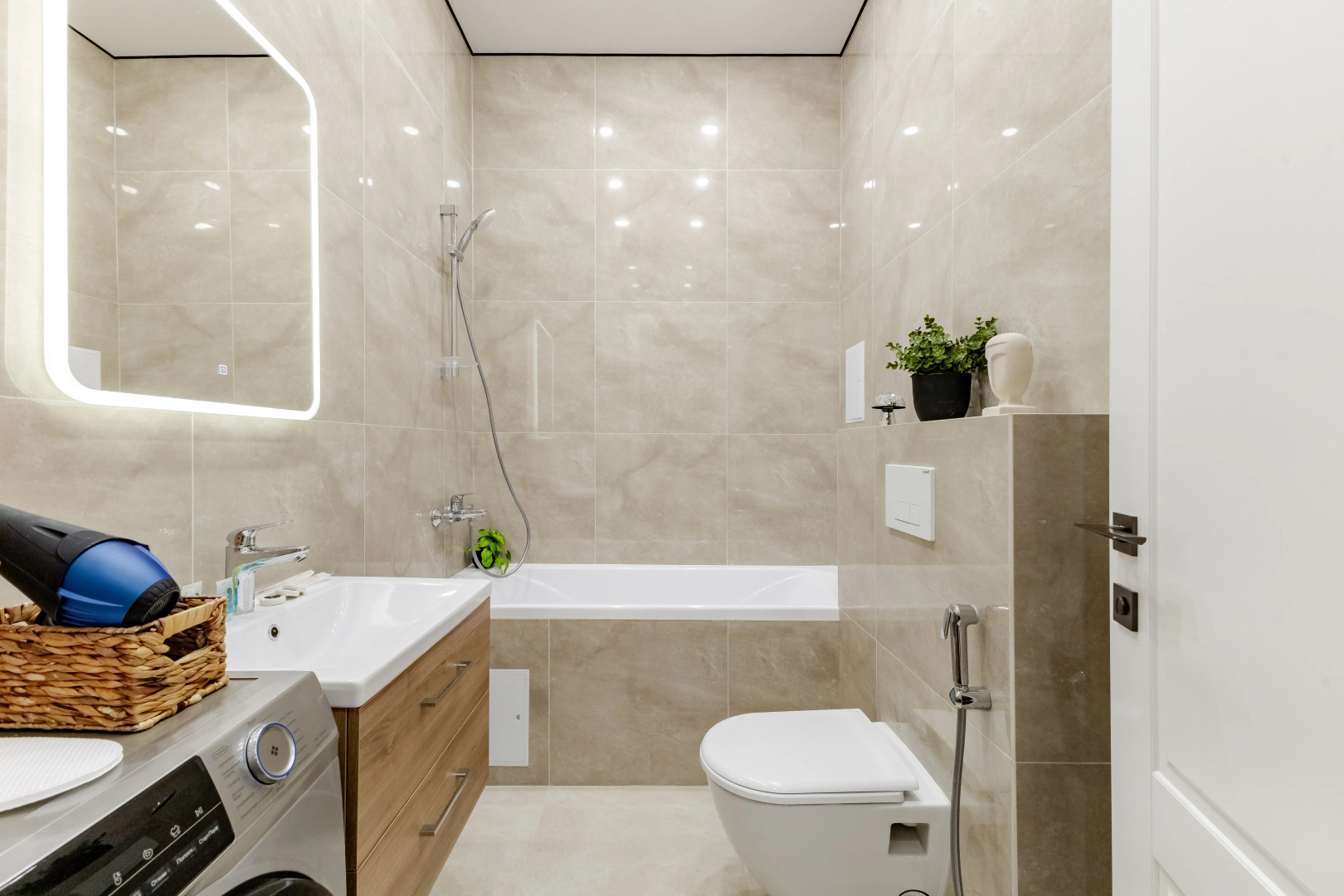 Апартаменты Arena Towers квартира с зеленью