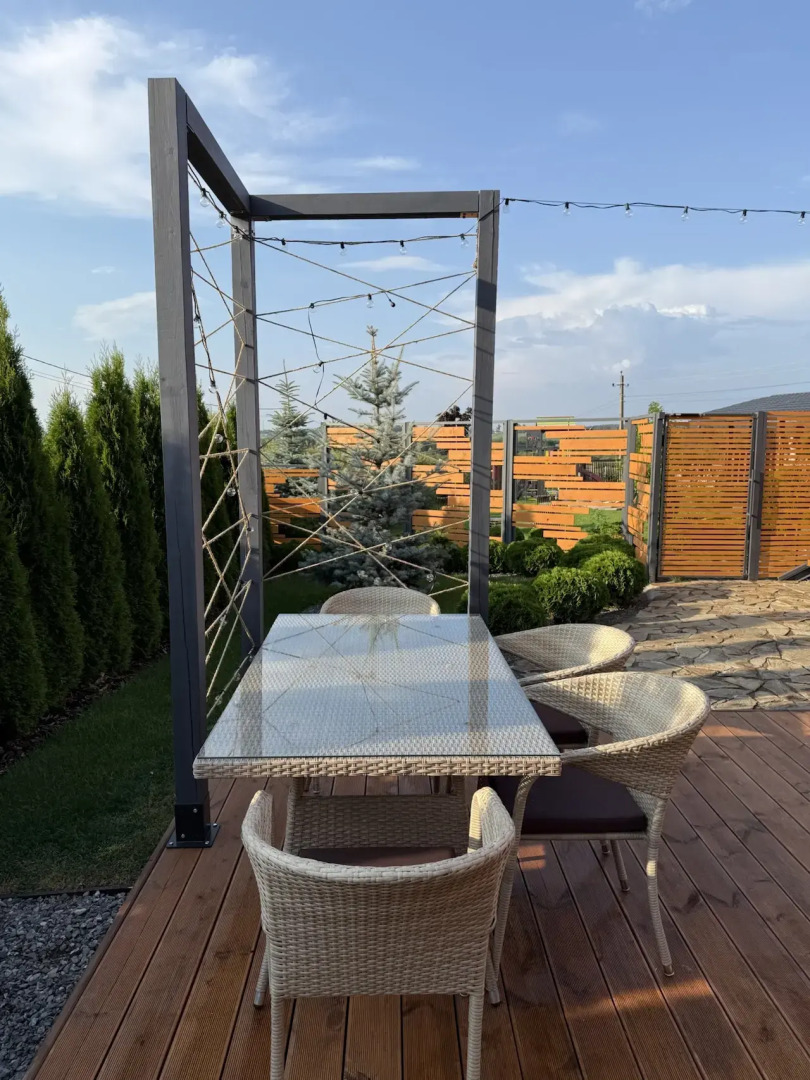 Частный дом Hill House Positive