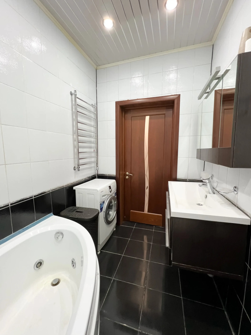 Квартира 1-комнатная  на Карла Маркса 6/1