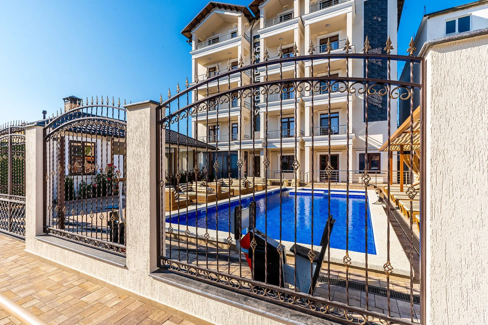 Отель Южные Ночи