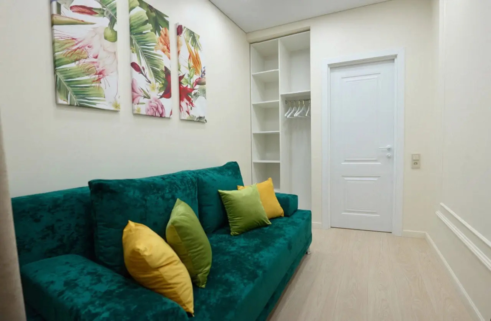 Апартаменты в центре с красивым видом из окна Рядом Метро и Кремль