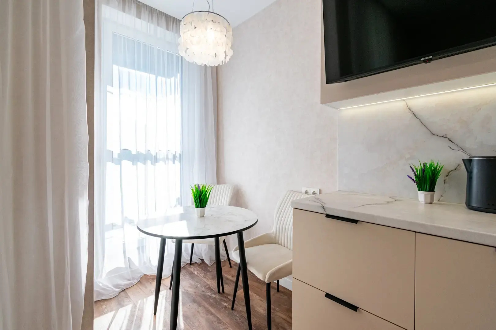 Новые уютные 1-комн. апарты в 10 мин. от центра города